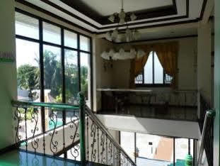 La Roca Veranda Suites & Restaurant เลกัซปี ภายนอก รูปภาพ